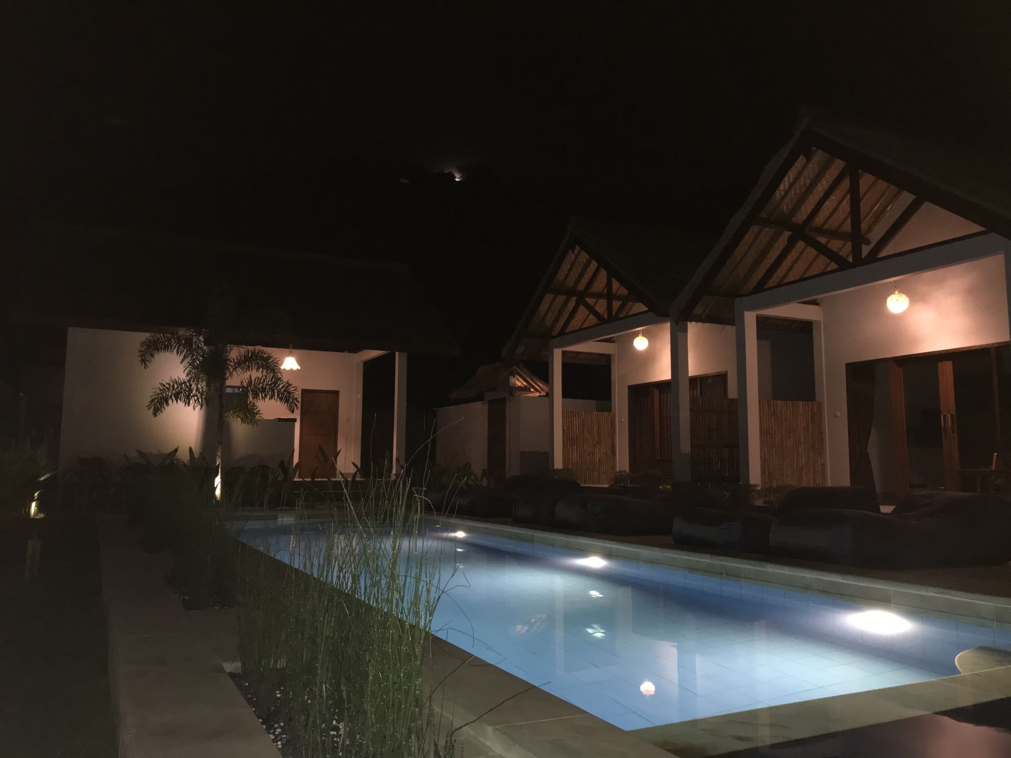 Cozy Lombok Resort 3*